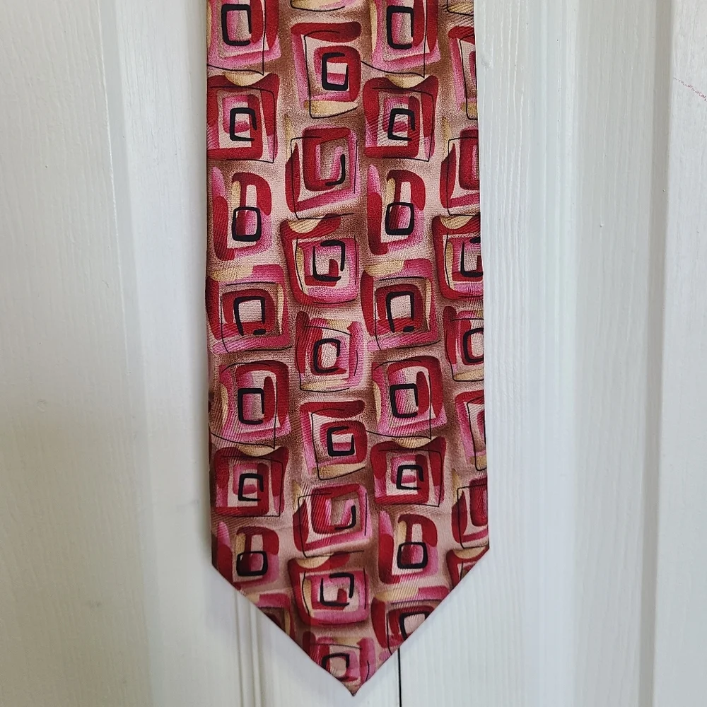 J. Garcia Vibrant‎ Pink and Red Silk Geometric Tie NY at Night Limited Edition